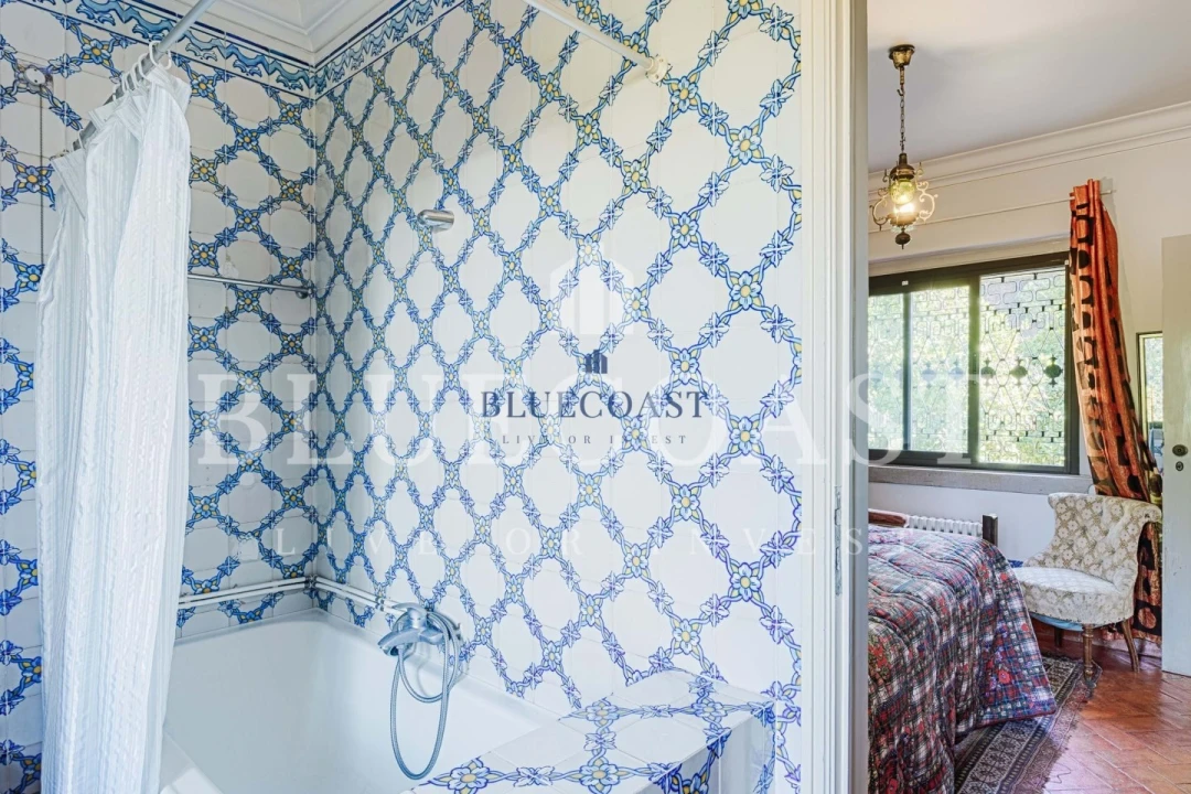 Moradia T11 para Venda em Costa da Caparica Foto 32