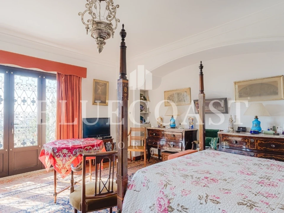 Moradia T11 para Venda em Costa da Caparica Foto 28