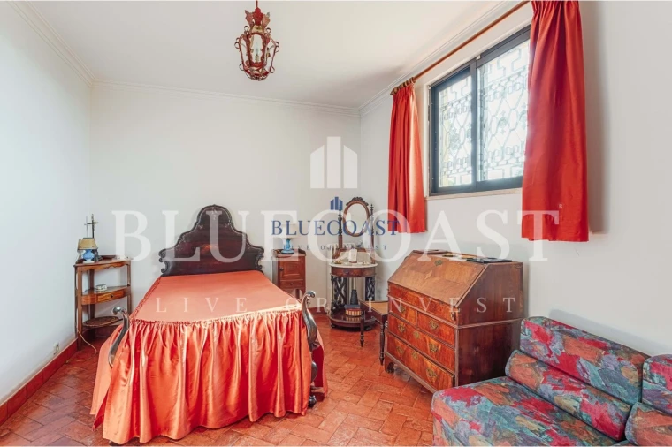 Moradia T11 para Venda em Costa da Caparica Foto 36