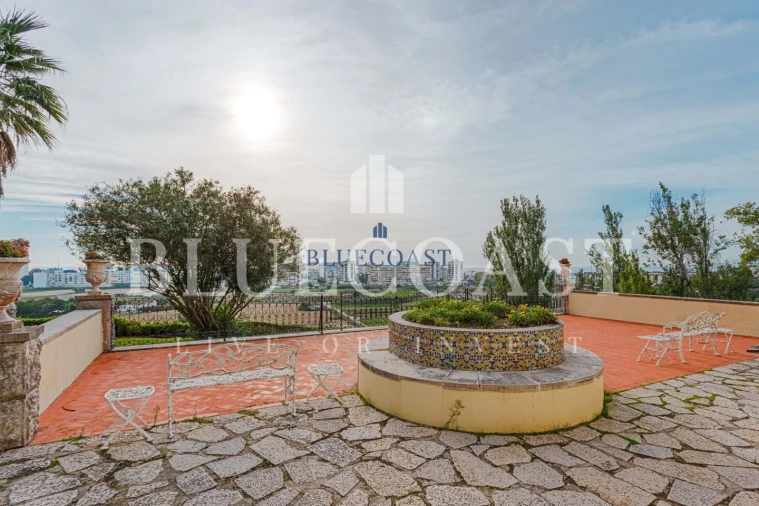 Moradia T11 para Venda em Costa da Caparica Foto 41