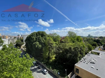 Apartamento T1 para Arrendamento em Lordelo do Ouro e Massarelos