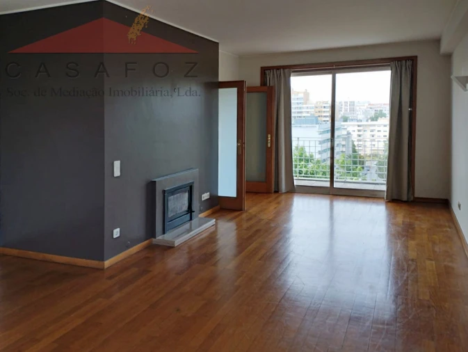 Apartamento T1 para Arrendamento em Lordelo do Ouro e Massarelos Foto 1