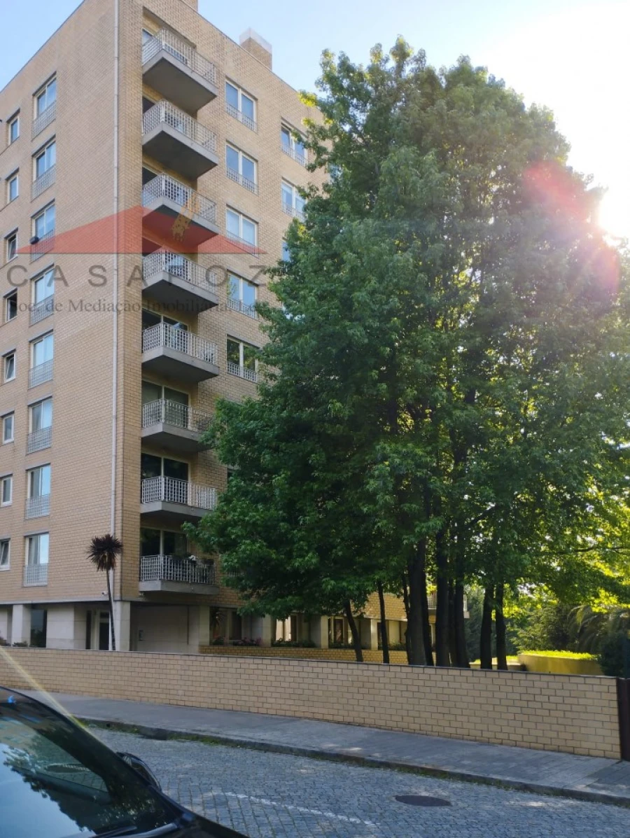 Apartamento T1 para Arrendamento em Lordelo do Ouro e Massarelos Foto 19