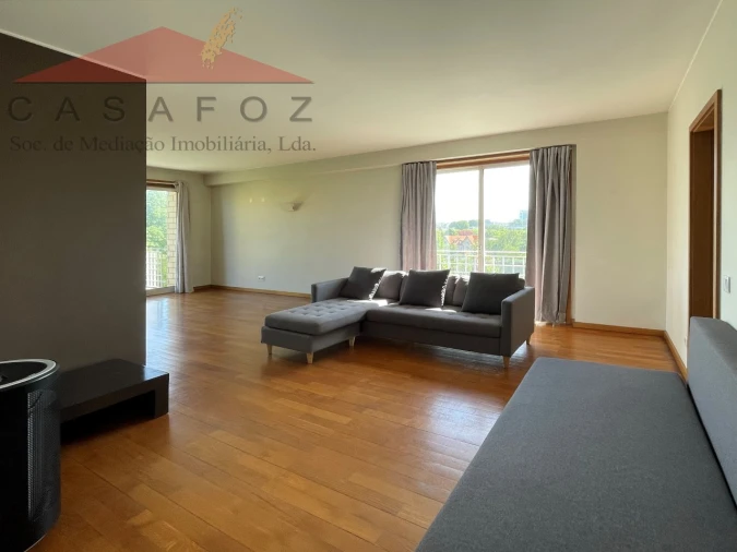 Apartamento T1 para Arrendamento em Lordelo do Ouro e Massarelos Foto 7