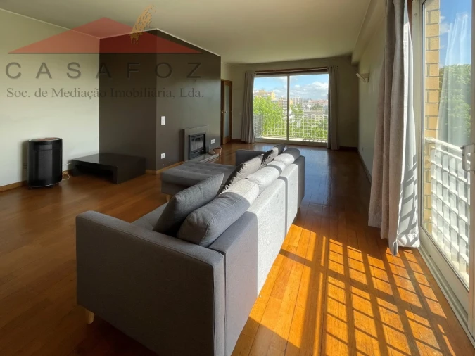 Apartamento T1 para Arrendamento em Lordelo do Ouro e Massarelos