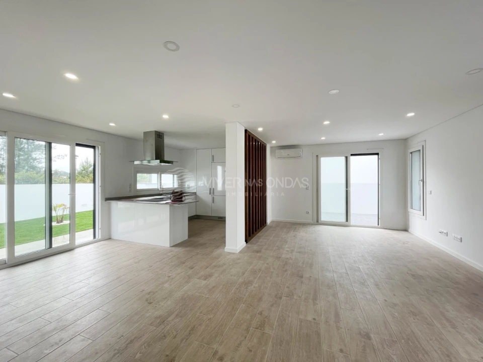 Moradia T3 para Venda em Sesimbra (Castelo) Foto 6