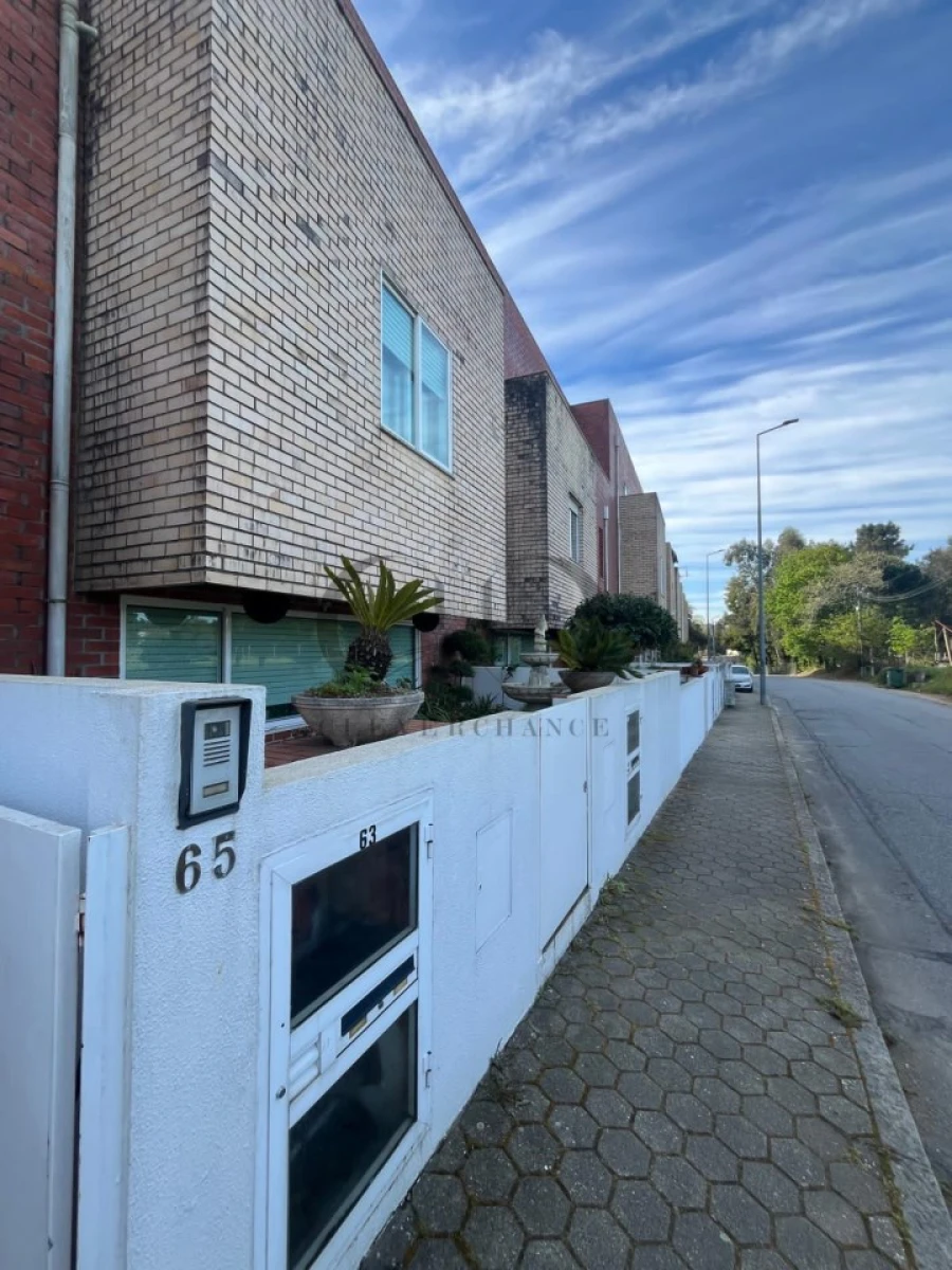 Apartamento T3 para Venda em Pedroso e Seixezelo Foto 27