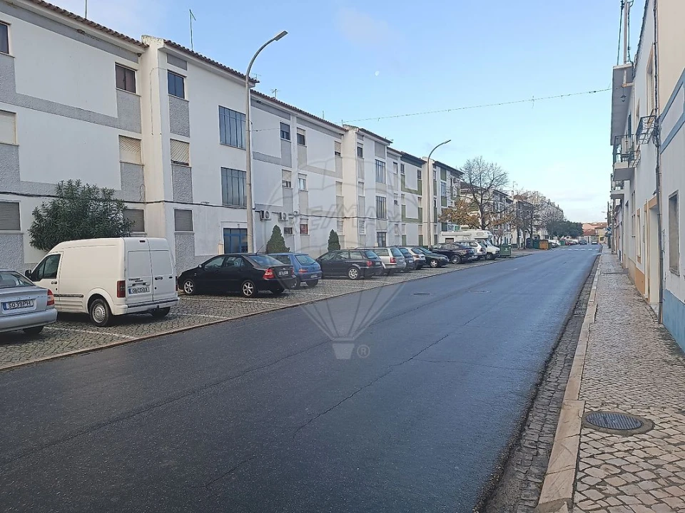 Apartamento T2 para Venda em Almeirim Foto 15