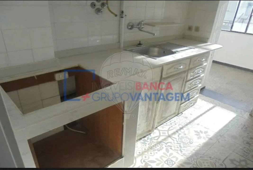 Apartamento T2 para Venda em Almeirim Foto 14