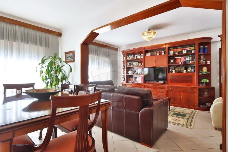 Apartamento T3 para Venda em Mina de Água Foto 4