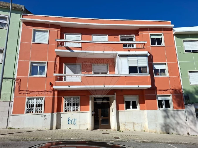 Apartamento T2 para Venda em Águas Livres Foto 5