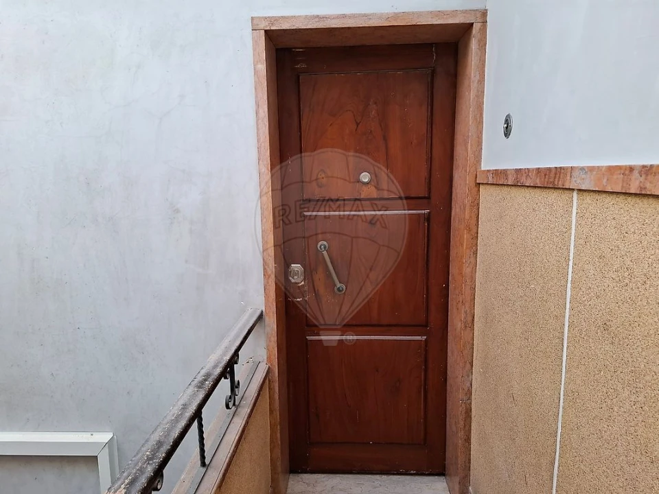 Apartamento T2 para Venda em Águas Livres Foto 2