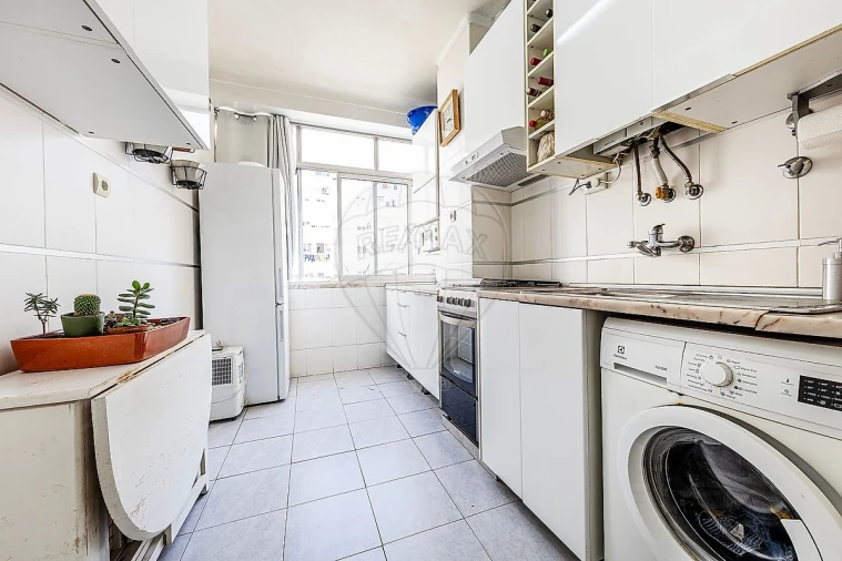 Apartamento T2 para Venda em Benfica Foto 25