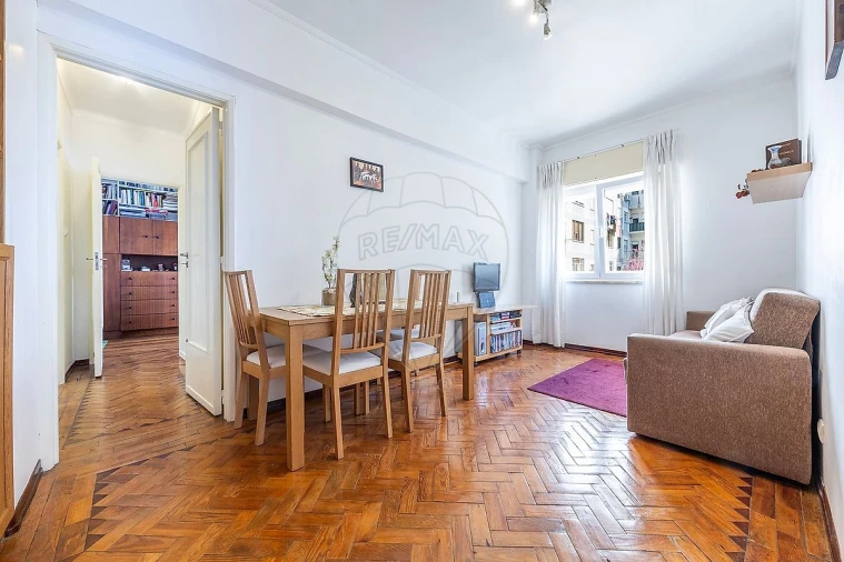 Apartamento T2 para Venda em Benfica Foto 10