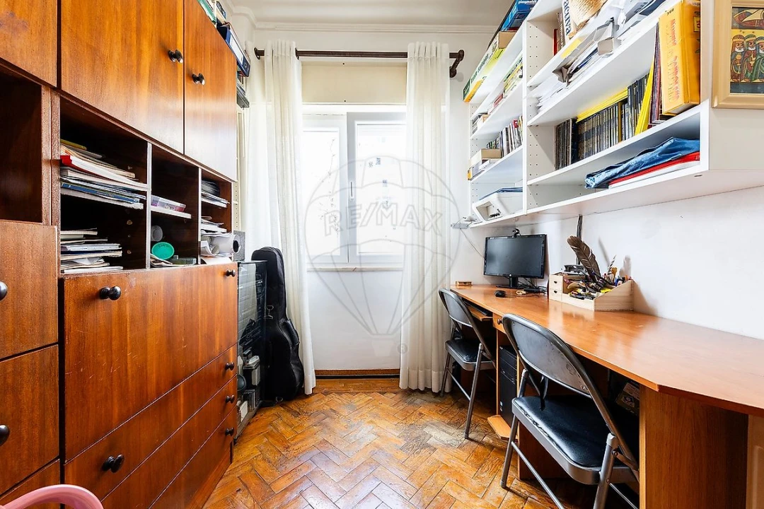 Apartamento T2 para Venda em Benfica Foto 20