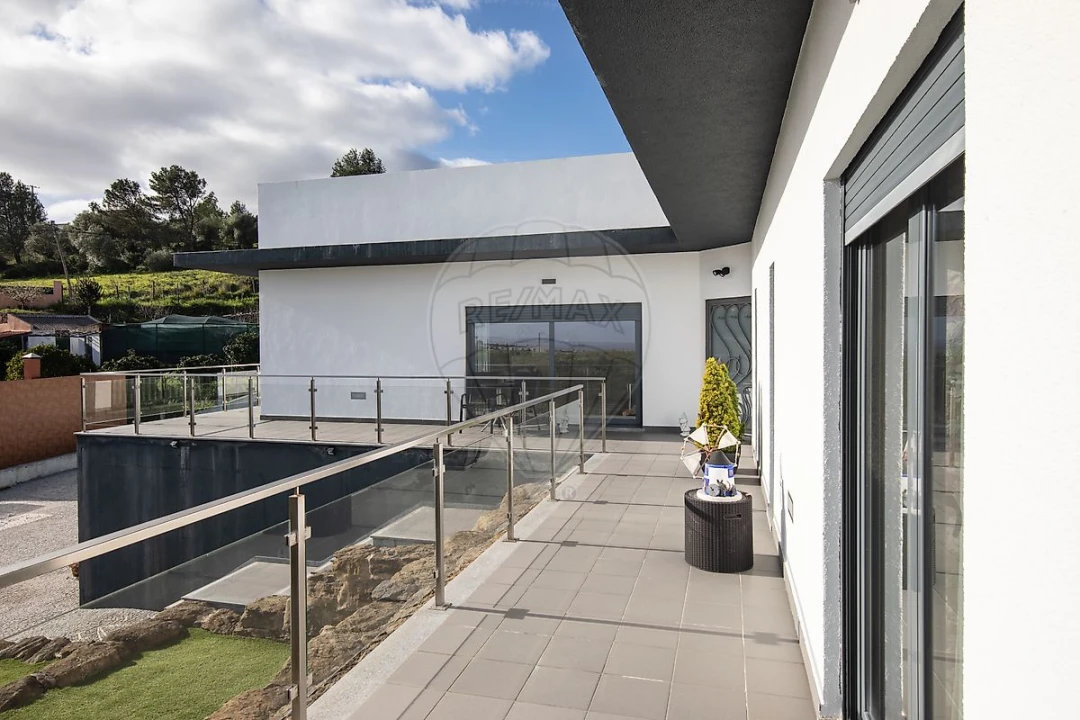 Moradia T3 para Venda em Alverca do Ribatejo e Sobralinho Foto 11