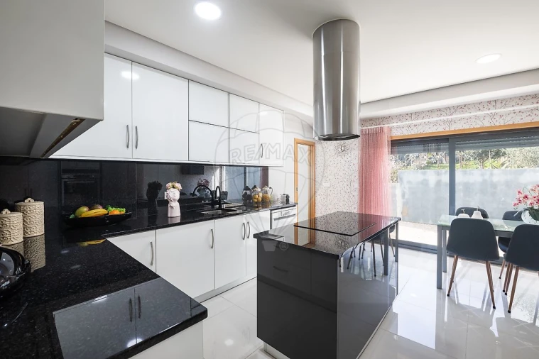 Moradia T3 para Venda em Alverca do Ribatejo e Sobralinho Foto 15