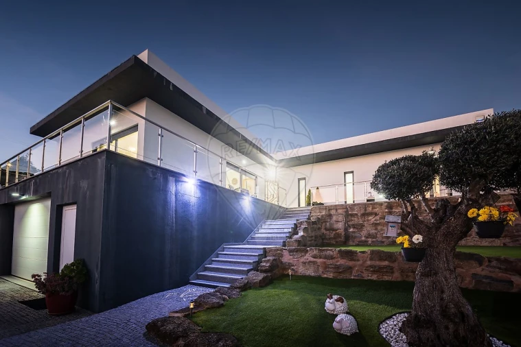 Moradia T3 para Venda em Alverca do Ribatejo e Sobralinho Foto 50