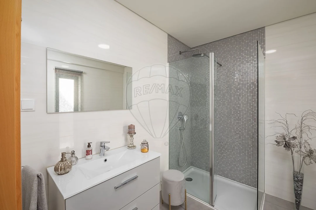 Moradia T3 para Venda em Alverca do Ribatejo e Sobralinho Foto 14