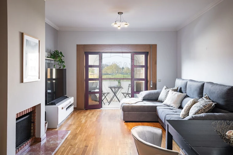 Apartamento T3 para Venda em Vila Franca de Xira Foto 17