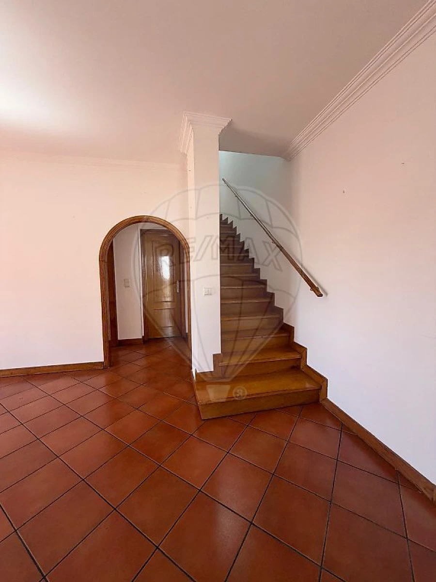 Apartamento T2 para Arrendamento em A dos Cunhados e Maceira Foto 7