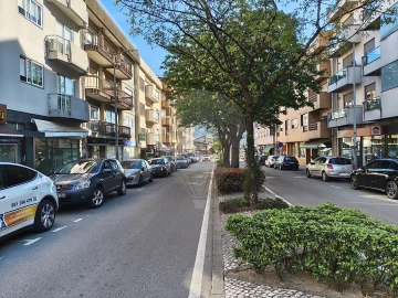 Loja para Venda em Vila Chã, Codal e Vila Cova de Perrinho