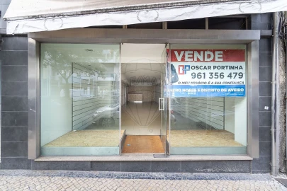 Loja para Venda em Vila Chã, Codal e Vila Cova de Perrinho