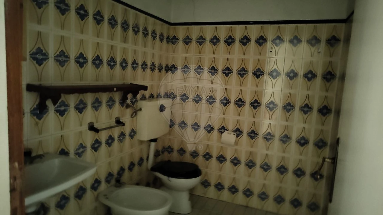 Loja para Venda em Vila Chã, Codal e Vila Cova de Perrinho Foto 4