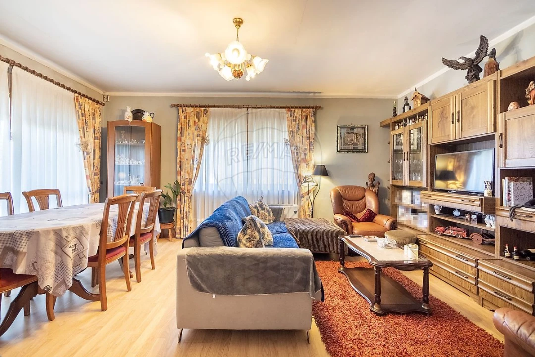 Moradia T5 para Venda em Vila Chã, Codal e Vila Cova de Perrinho Foto 5