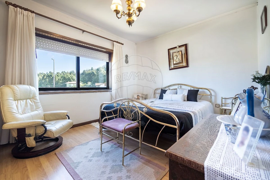 Moradia T5 para Venda em Vila Chã, Codal e Vila Cova de Perrinho Foto 12