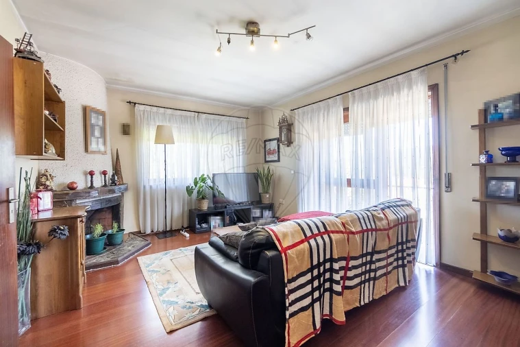 Moradia T5 para Venda em Vila Chã, Codal e Vila Cova de Perrinho Foto 16