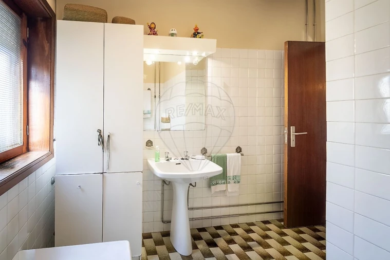 Moradia T5 para Venda em Vila Chã, Codal e Vila Cova de Perrinho Foto 24