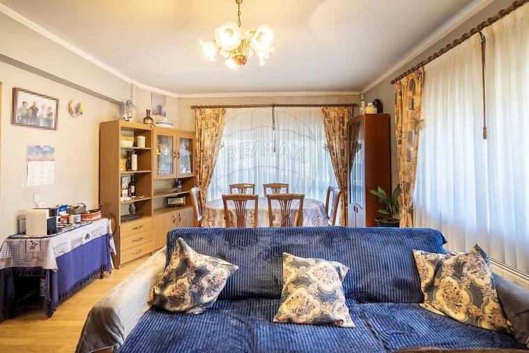 Moradia T5 para Venda em Vila Chã, Codal e Vila Cova de Perrinho Foto 4