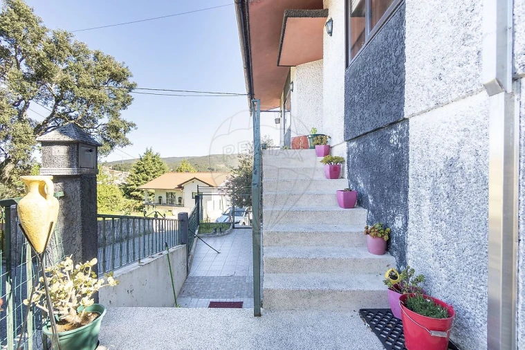 Moradia T5 para Venda em Vila Chã, Codal e Vila Cova de Perrinho Foto 32