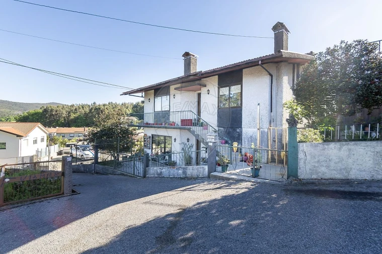 Moradia T5 para Venda em Vila Chã, Codal e Vila Cova de Perrinho Foto 36