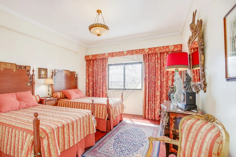 Apartamento T5 para Venda em Areeiro Foto 20