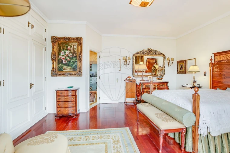 Apartamento T5 para Venda em Areeiro Foto 2