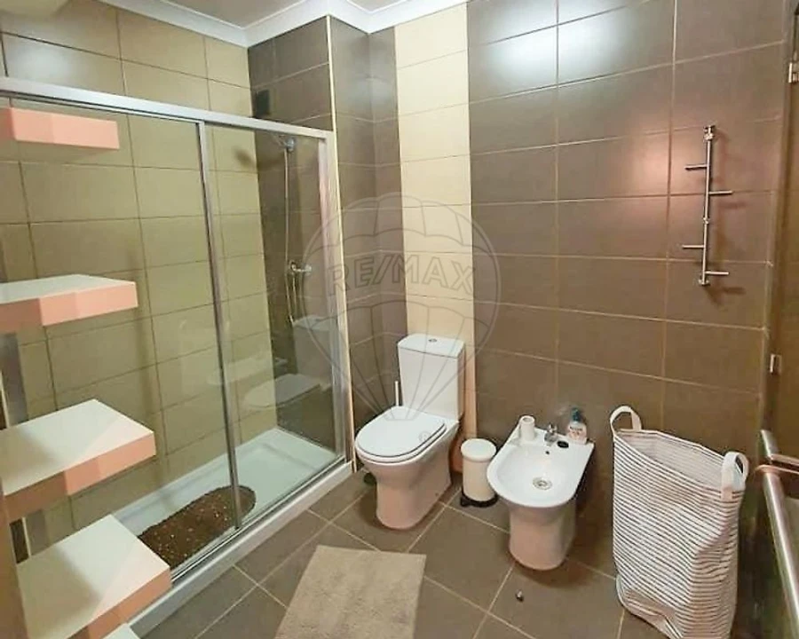 Apartamento T1 para Venda em Portimão Foto 6