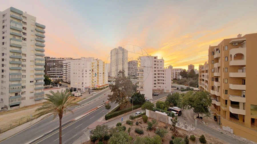Apartamento T1 para Venda em Portimão Foto 16