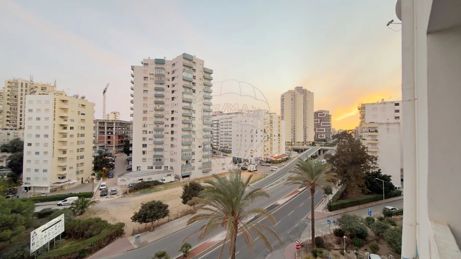 Apartamento T1 para Venda em Portimão Foto 15