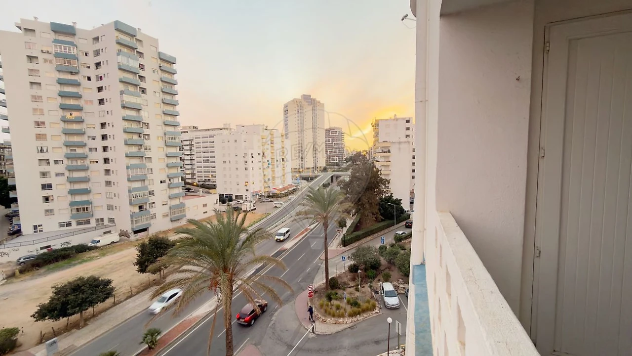 Apartamento T1 para Venda em Portimão Foto 14