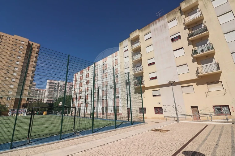 Apartamento T1 para Venda em Carregado e Cadafais Foto 13