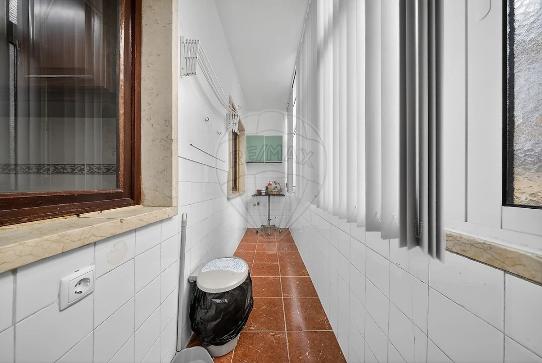 Apartamento T3 para Venda em Castanheira do Ribatejo e Cachoeiras Foto 8