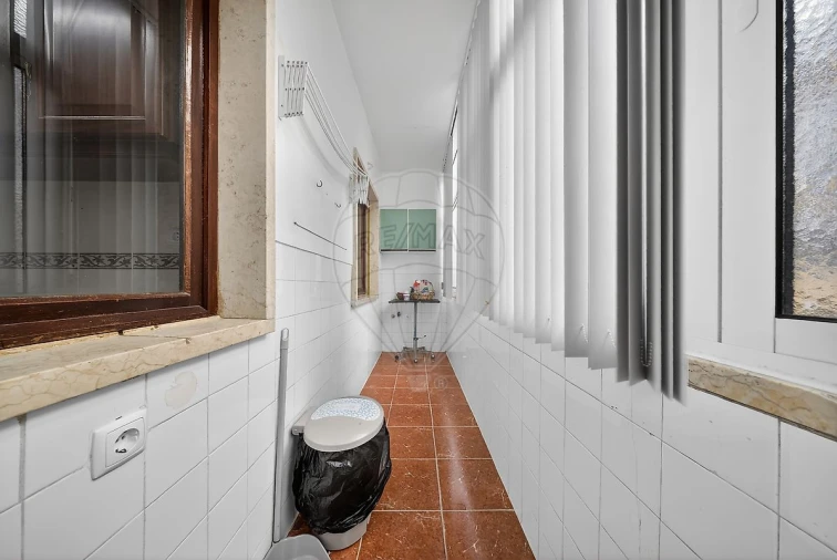 Apartamento T3 para Venda em Castanheira do Ribatejo e Cachoeiras Foto 8