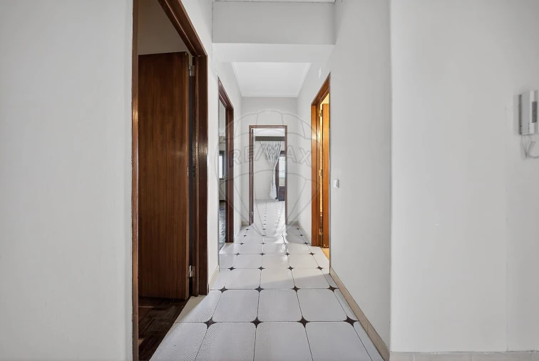 Apartamento T3 para Venda em Castanheira do Ribatejo e Cachoeiras Foto 18