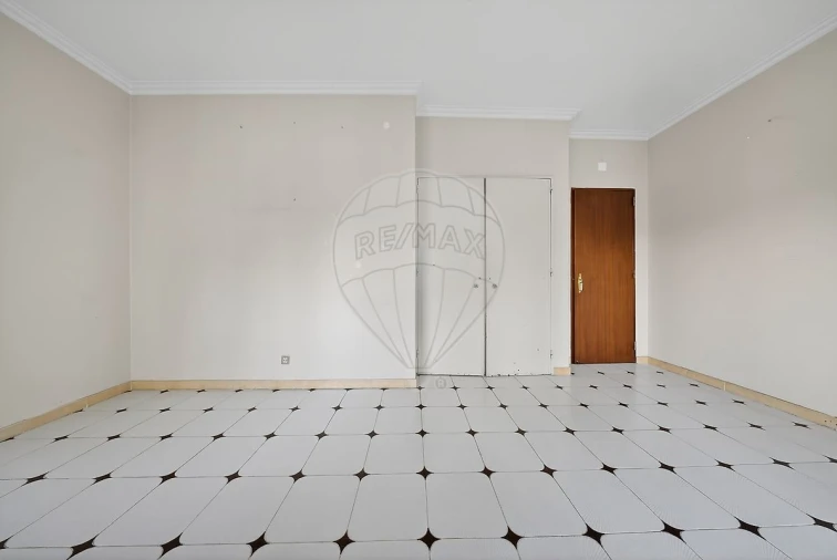 Apartamento T3 para Venda em Castanheira do Ribatejo e Cachoeiras Foto 26