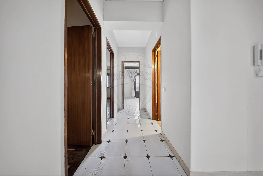 Apartamento T3 para Venda em Castanheira do Ribatejo e Cachoeiras Foto 18