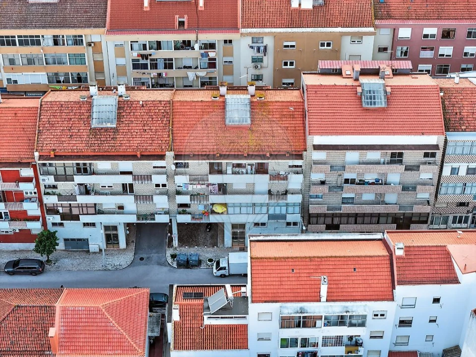 Apartamento T3 para Venda em Castanheira do Ribatejo e Cachoeiras Foto 4