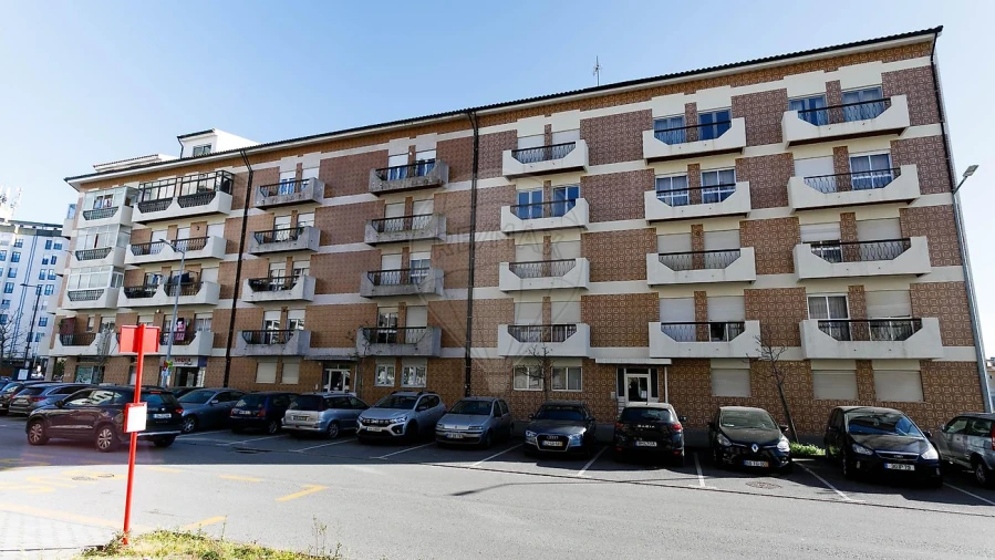 Apartamento T4 para Venda em Esgueira Foto 4