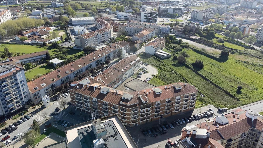 Apartamento T4 para Venda em Esgueira Foto 2